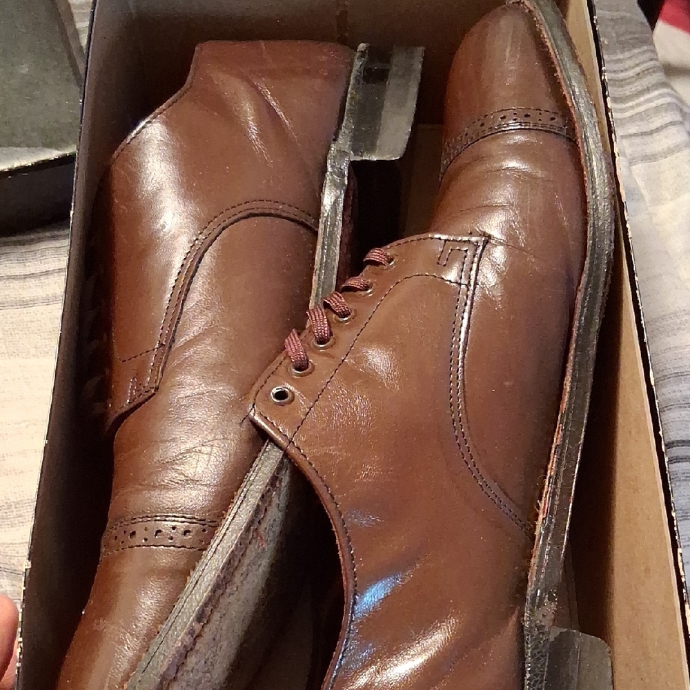 Classic Brown Leather Men's Shoes